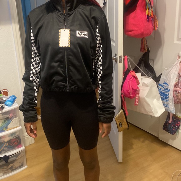 Jacket 🧥 - Picture 7 of 7